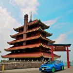 It's a Pagoda Enkei GTC01 Neon GREEN!!